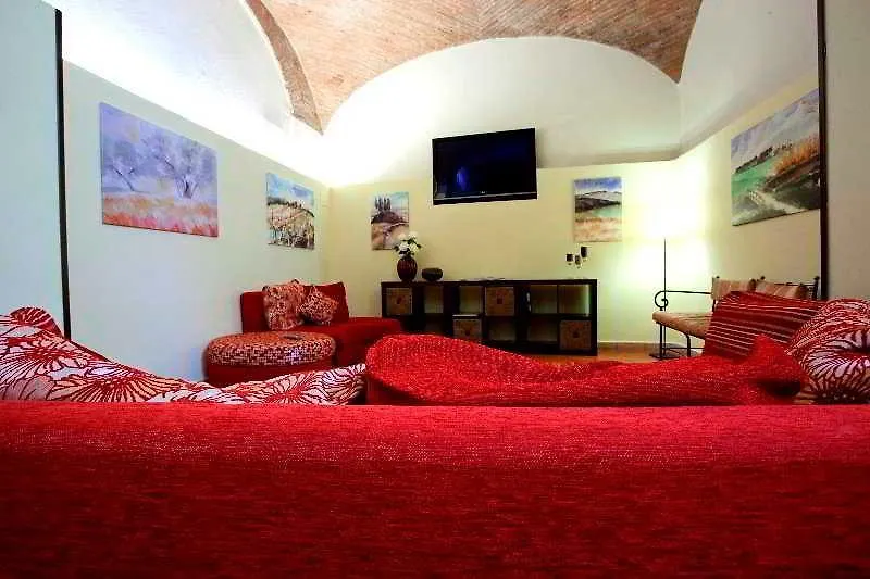 Hotel Ristorante Borgo Antico Monteroni dʼArbia 3*,